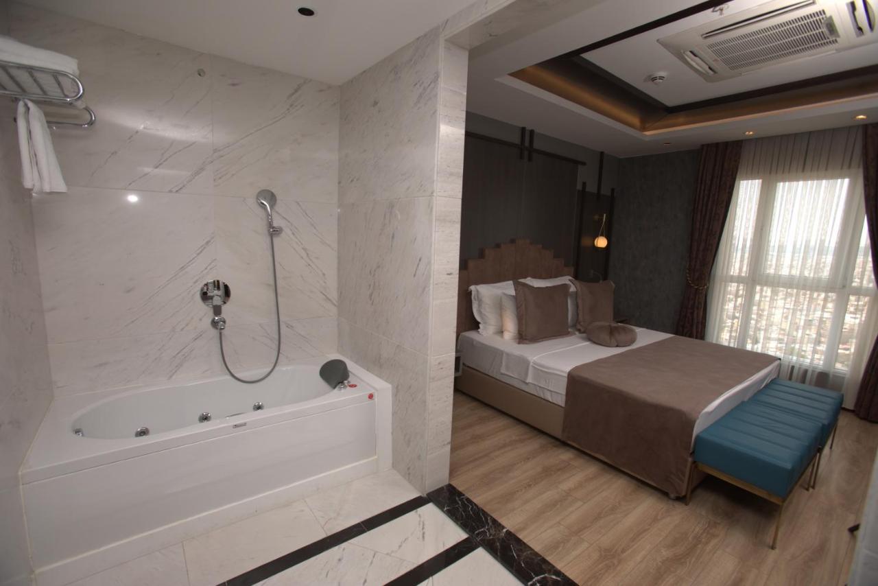 The Green Park عنتاب المظهر الخارجي الصورة A bathroom in a hotel room